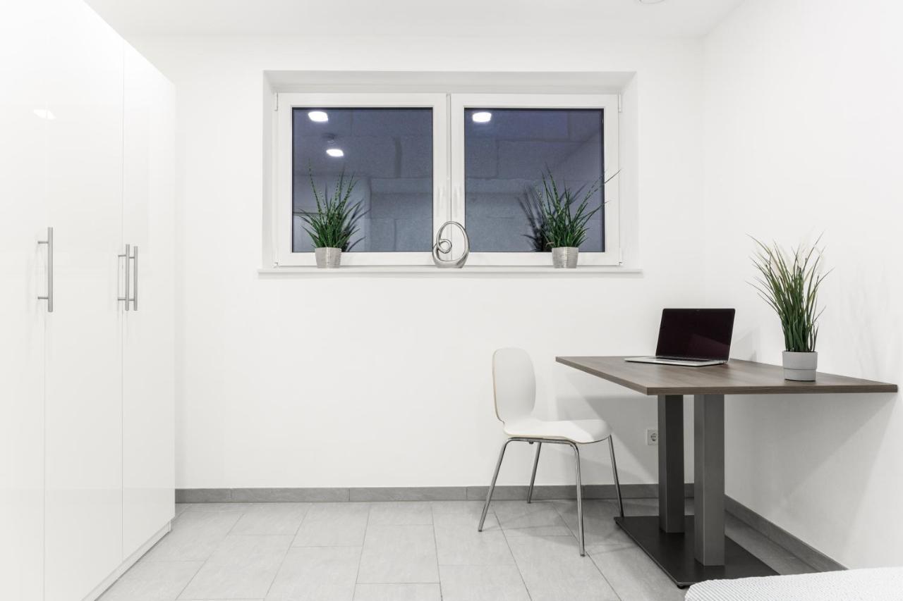 Auszeit Apartment Westend Friedrichshafen Bagian luar foto