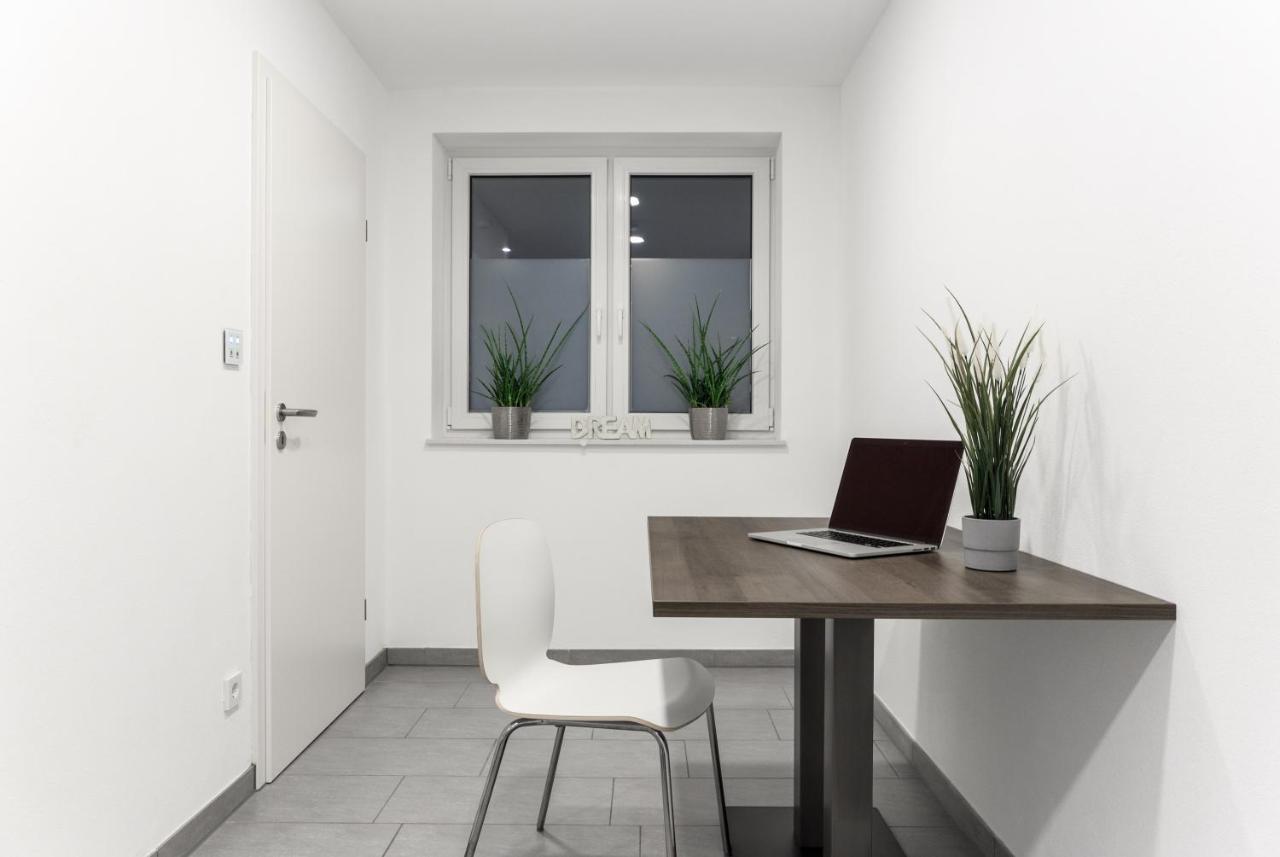 Auszeit Apartment Westend Friedrichshafen Bagian luar foto