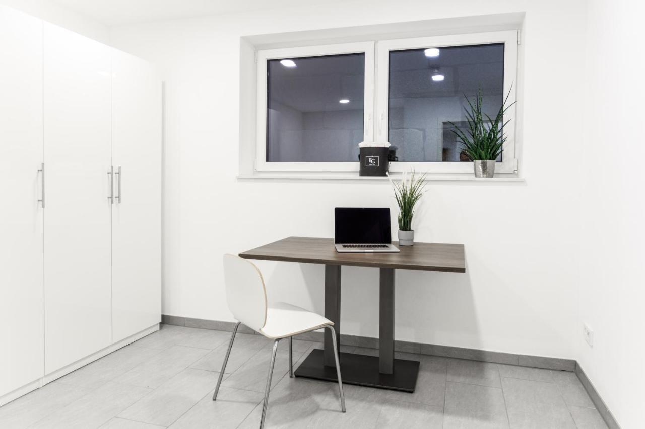 Auszeit Apartment Westend Friedrichshafen Bagian luar foto