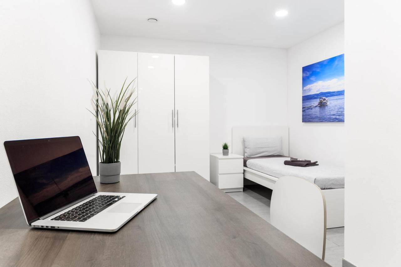 Auszeit Apartment Westend Friedrichshafen Bagian luar foto
